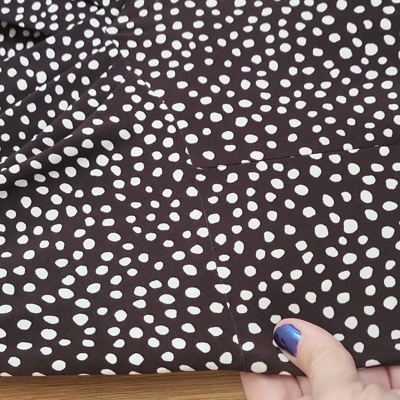 Chaps A line dress. Polka dot cap sleeve with ruched bodice. Good stretch. Large - Picture 9 of 11